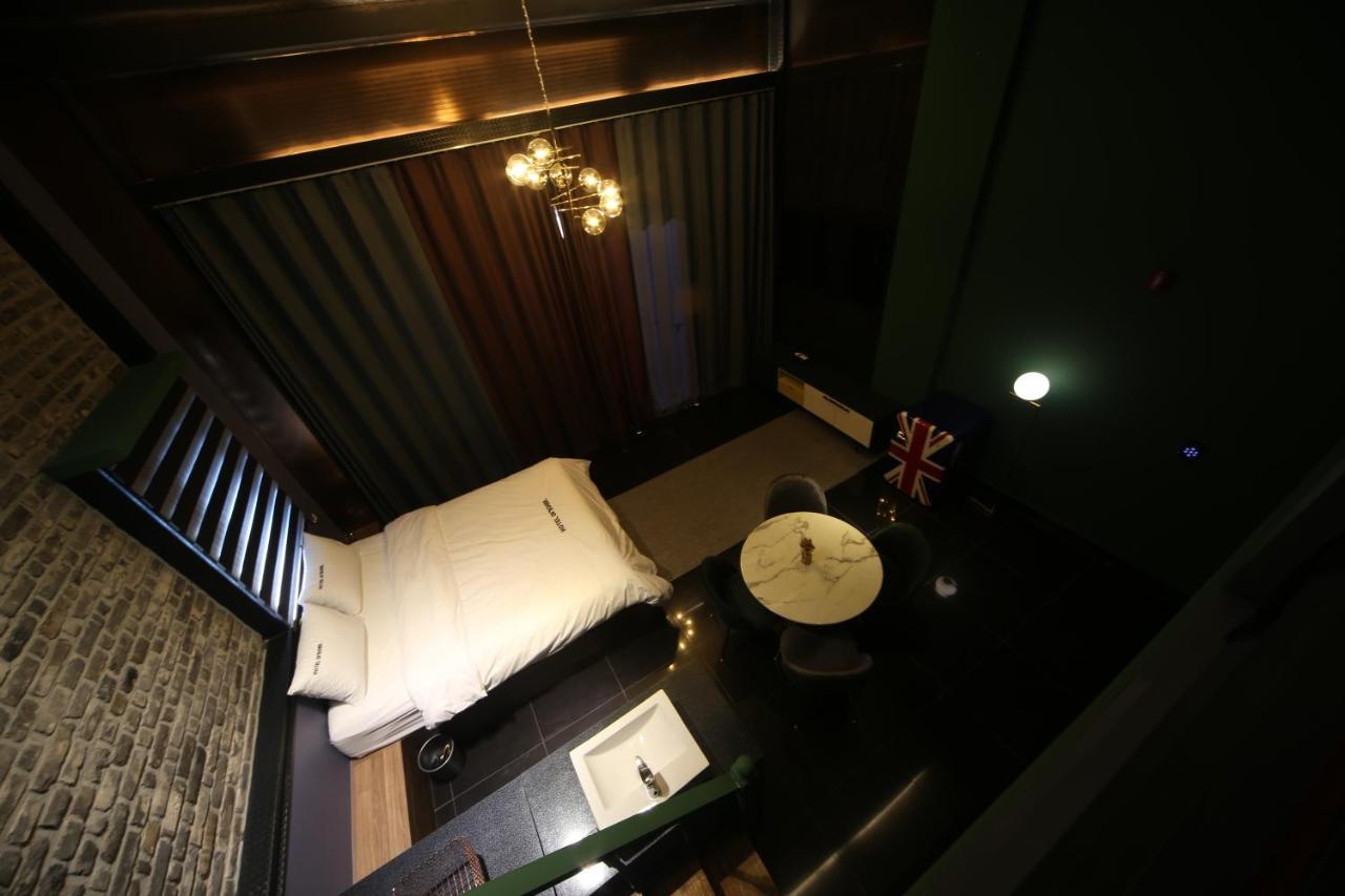 Hotel Yeogiatte Daegu Station Bagian luar foto
